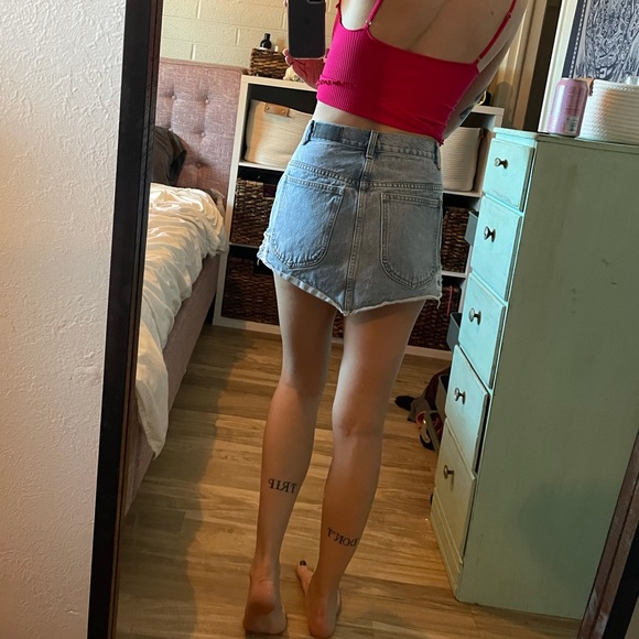 Carmar mini skirt 24 - Picture 6 of 9